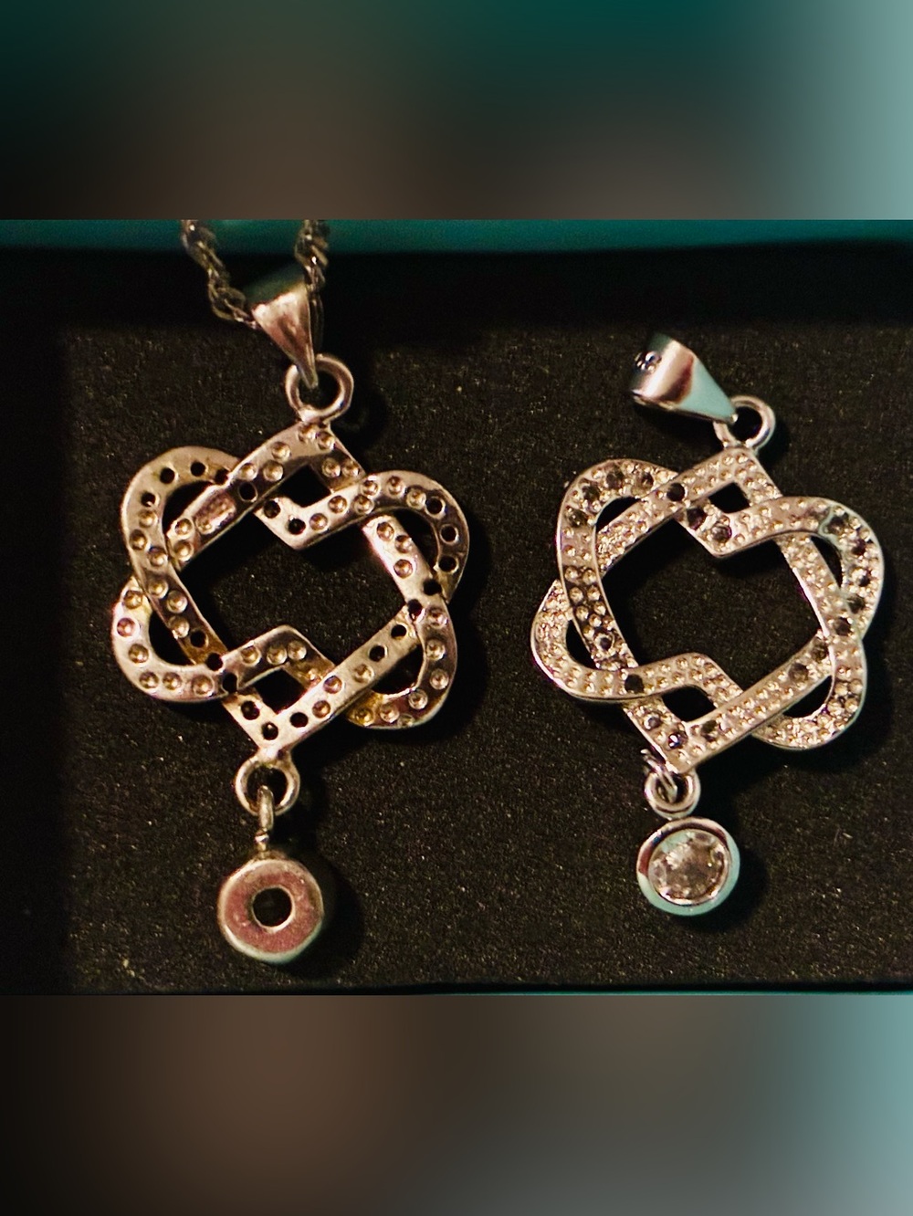 925 Sterling Silver Intertwined Hearts Pendants and Necklace - Picture 7 of 7
